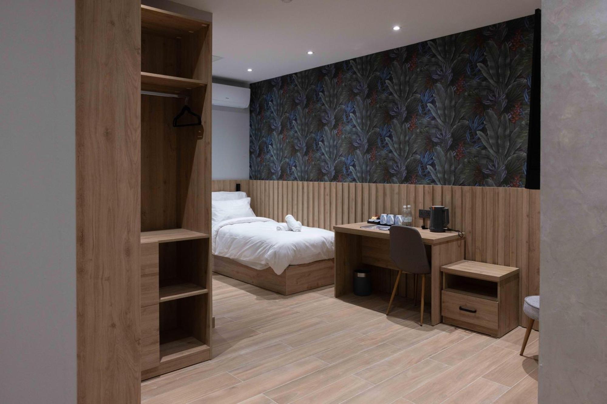 University Boutique Rooms Msida Exterior photo