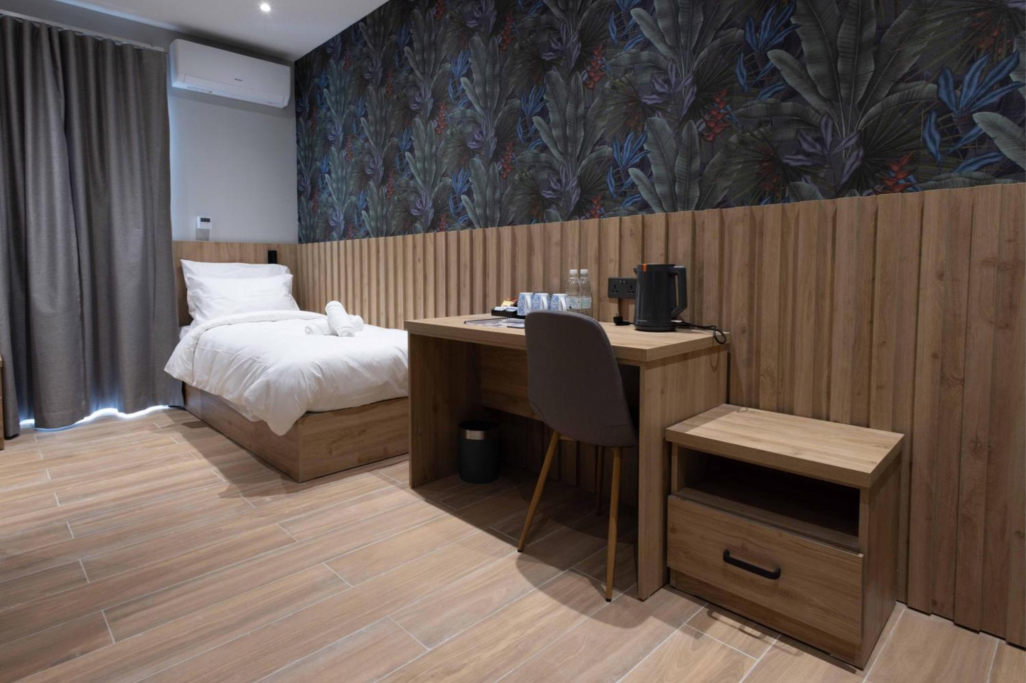 University Boutique Rooms Msida Exterior photo